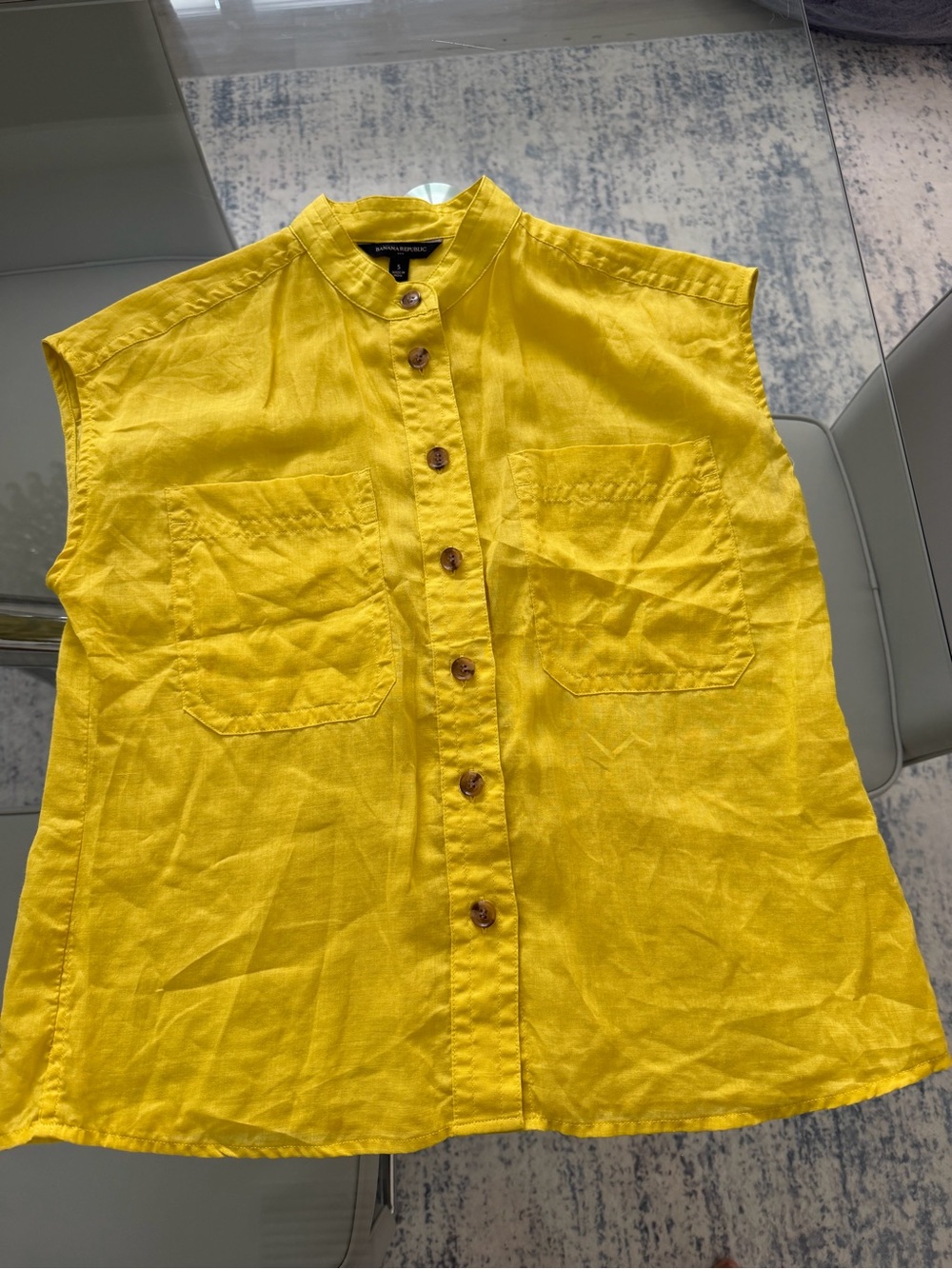 Banana Republic Women’s Bright Yellow Stand-Collar Button-Down sleeveless Shirt